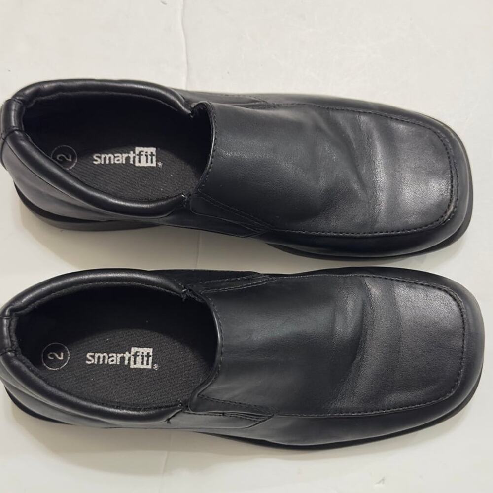 SmartFit Black Slip On Dress Shoes Boys Youth Size 2
